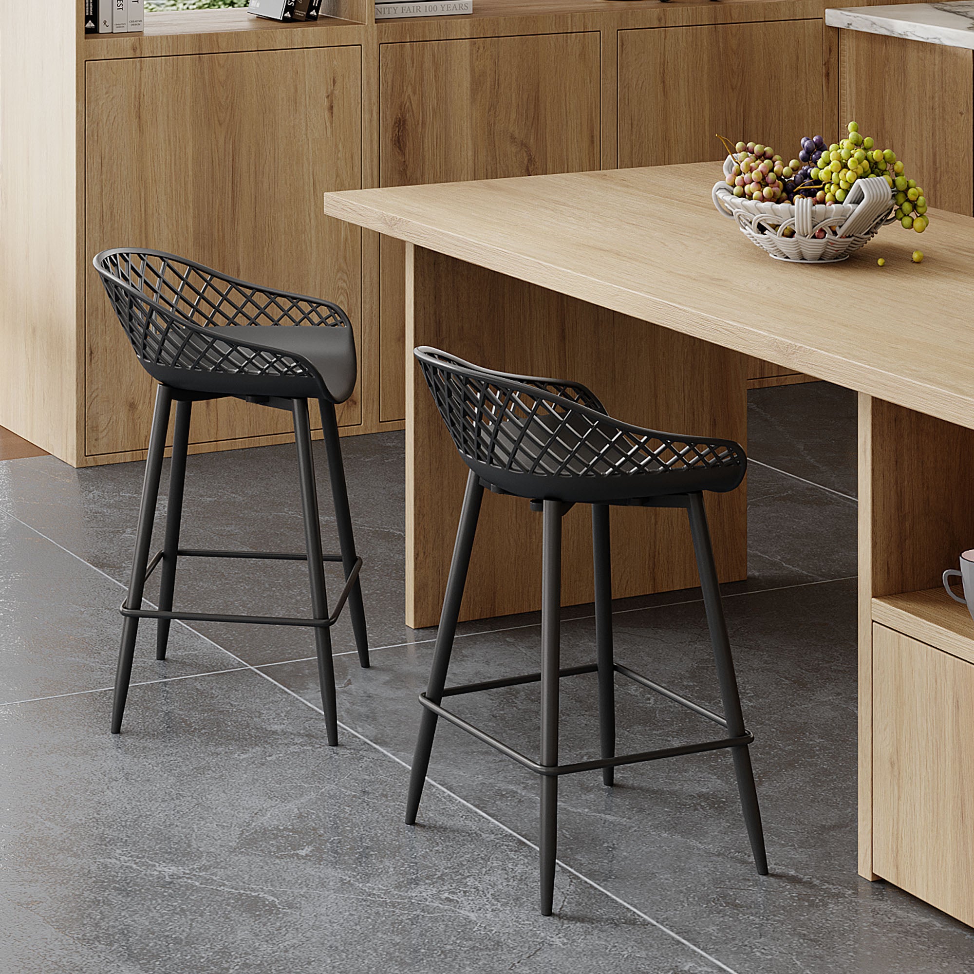 Kurv® Counter Stool