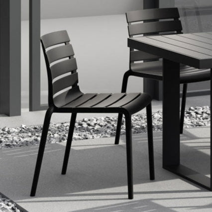Rylan-Chair_black-room_18fb58b0-1de8-440a-872a-5058333cbd57.jpg